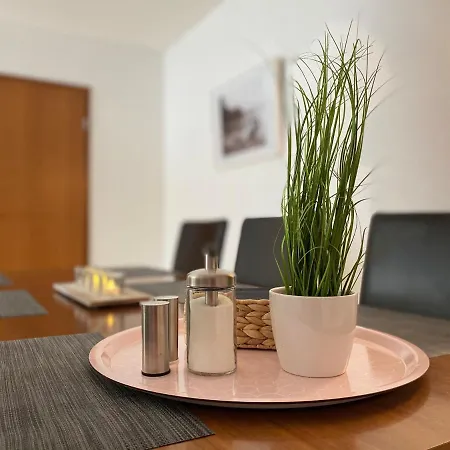 Lang - Schoene 3-zimmer-wohnung Apartamento